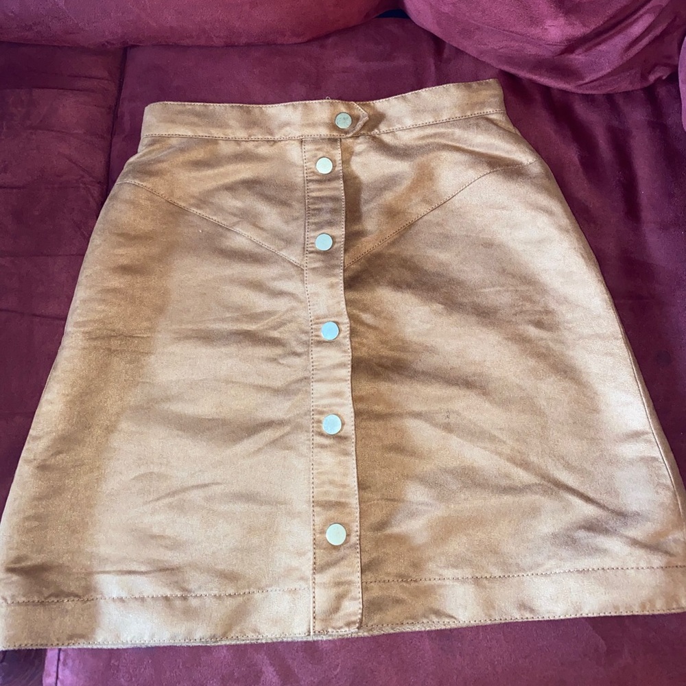 BROWN SKIRT